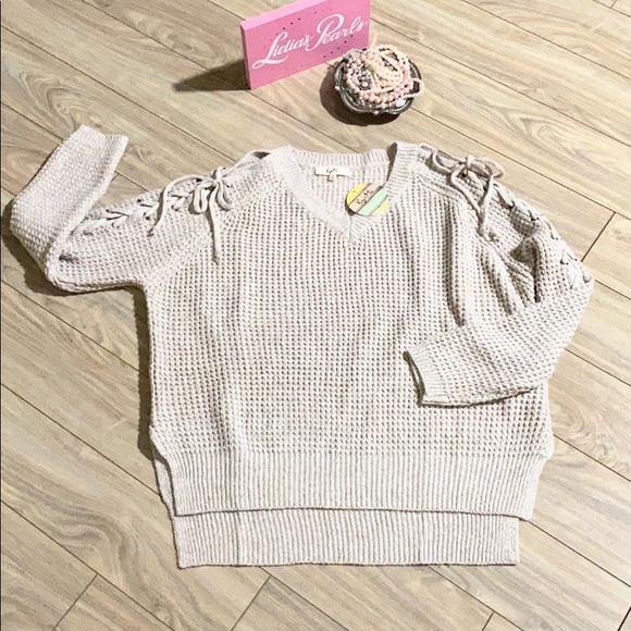 Kye Mi Cold Shoulder Oatmeal Waffle Tie Sweater S - Picture 7 of 10
